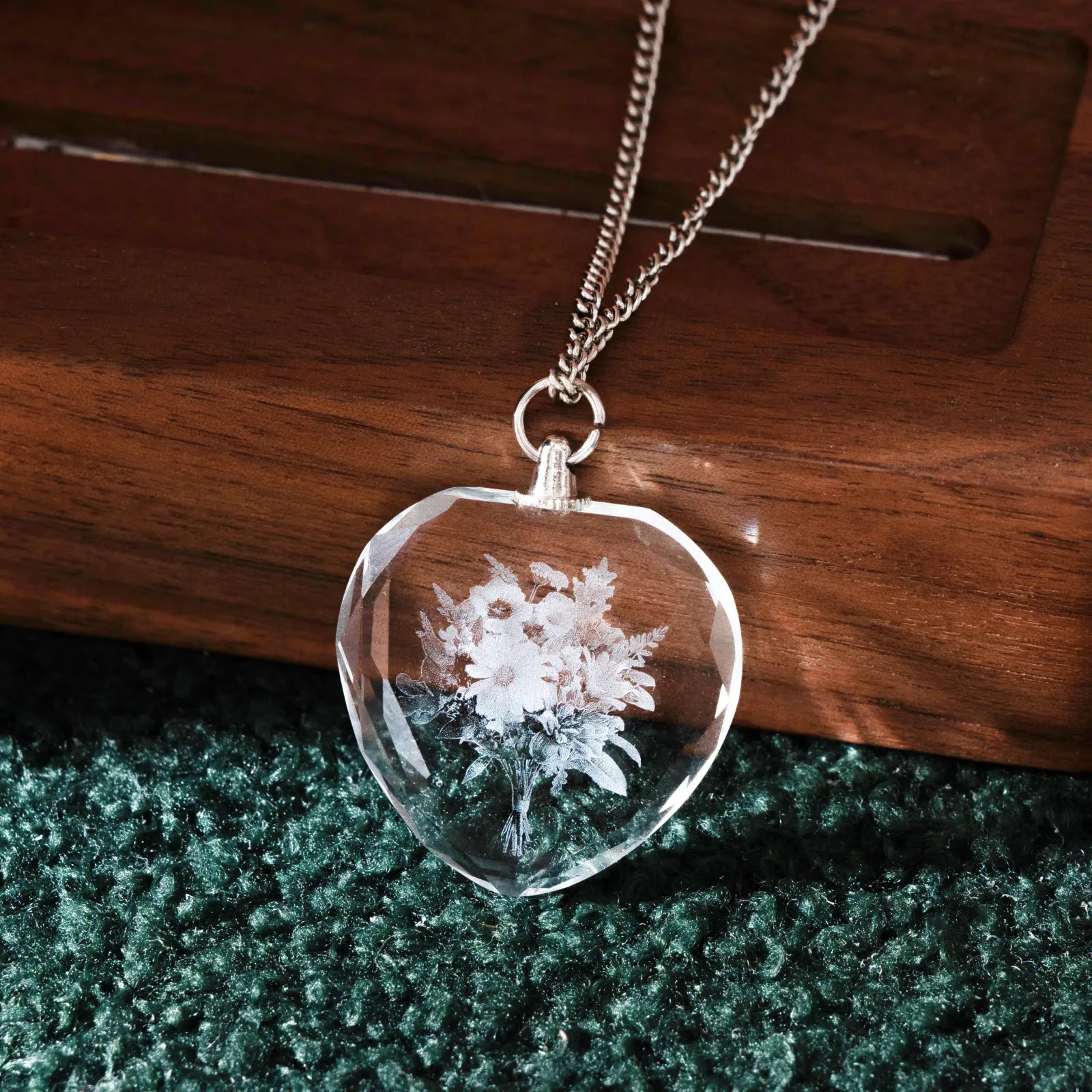 xTool Selected Heart-Shaped K5 Crystal Necklace (2pcs) - Image 2